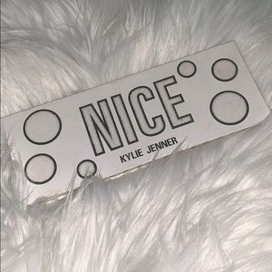 Kylie Jenner — Nice Eyeshadow Palette